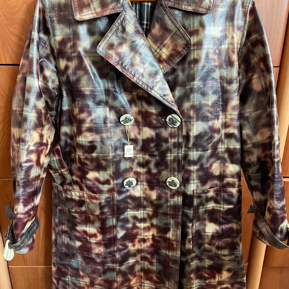 REVILLON PARIS FAUX LEATHER  SHINY TEXTURE COAT L